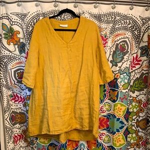 Like new Bryn Walker tunic top in mustard yellow